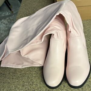 New Never Worn New TINSTREE Pale Pink FlatBoots for Women size 7